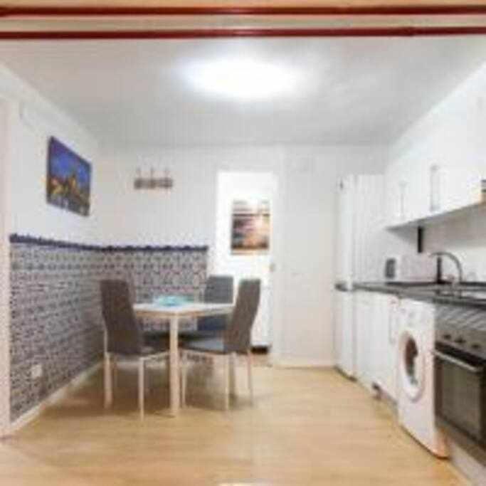 Apartamento Sotano En Gran Via มาดริด ภายนอก รูปภาพ