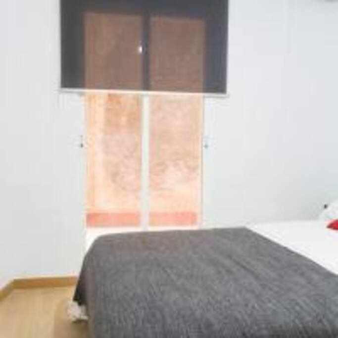 Apartamento Sotano En Gran Via มาดริด ภายนอก รูปภาพ