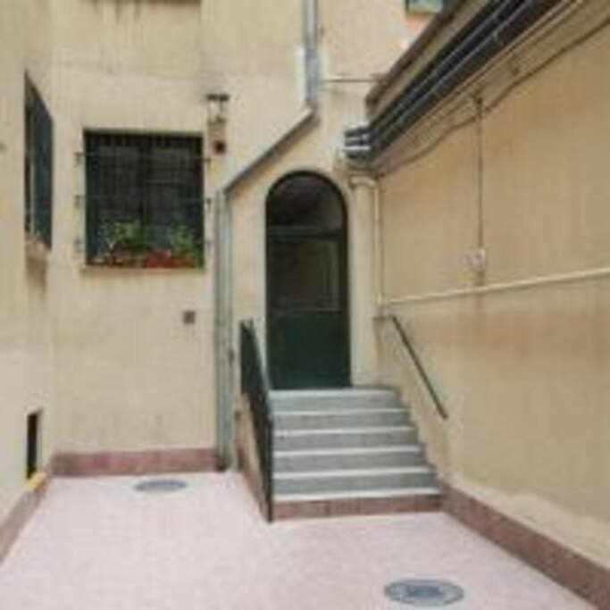 Apartamento Sotano En Gran Via มาดริด ภายนอก รูปภาพ