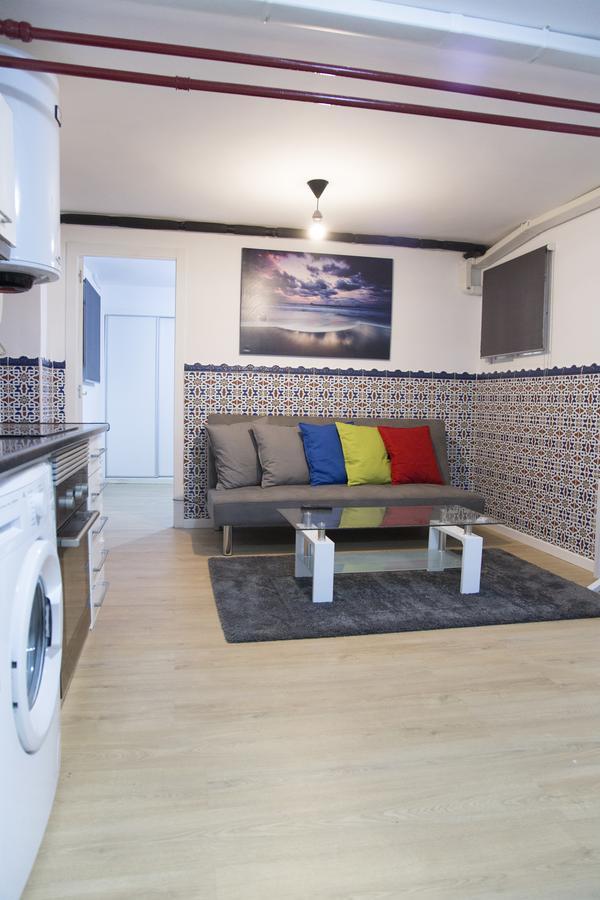 Apartamento Sotano En Gran Via มาดริด ภายนอก รูปภาพ